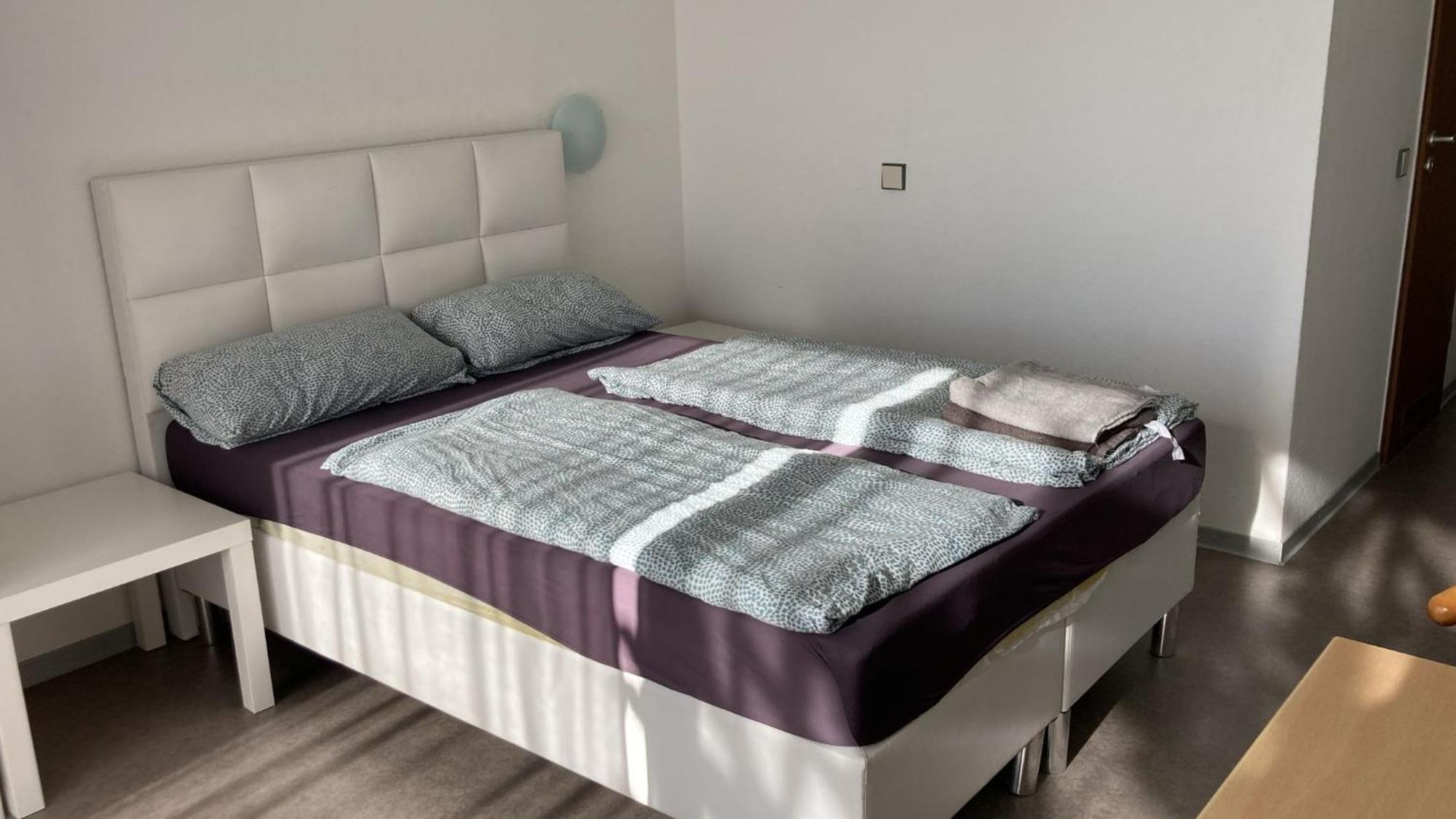 Pension Highway 3 Bielefeld Buitenkant foto
